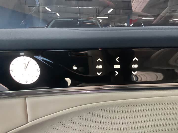 Фото 21 - Zeekr 009