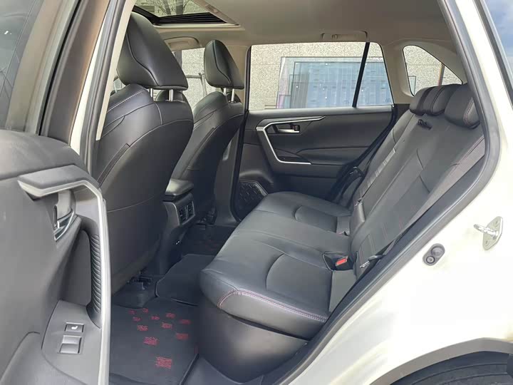 Фото 5 - Toyota Wildlander Hybrid