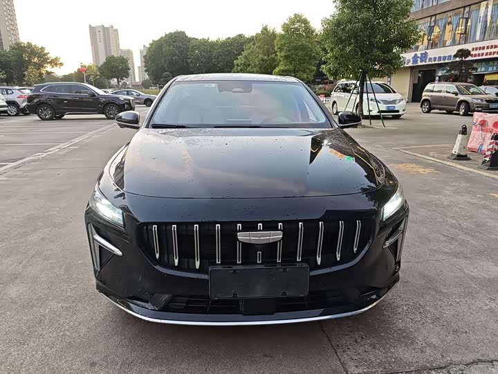 Фото 2 - Geely Preface L