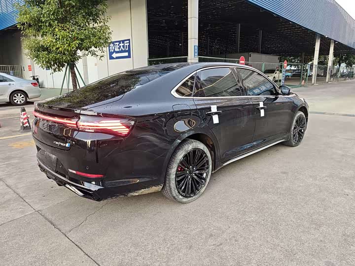 Фото 9 - Geely Preface L