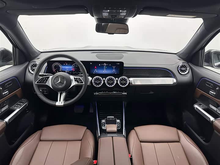 Фото 17 - Mercedes-Benz GLB-Class