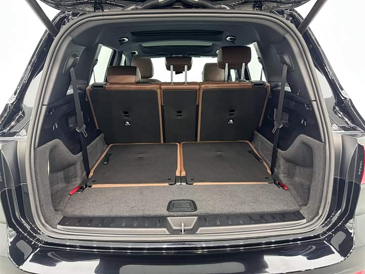 Фото 25 - Mercedes-Benz GLB-Class