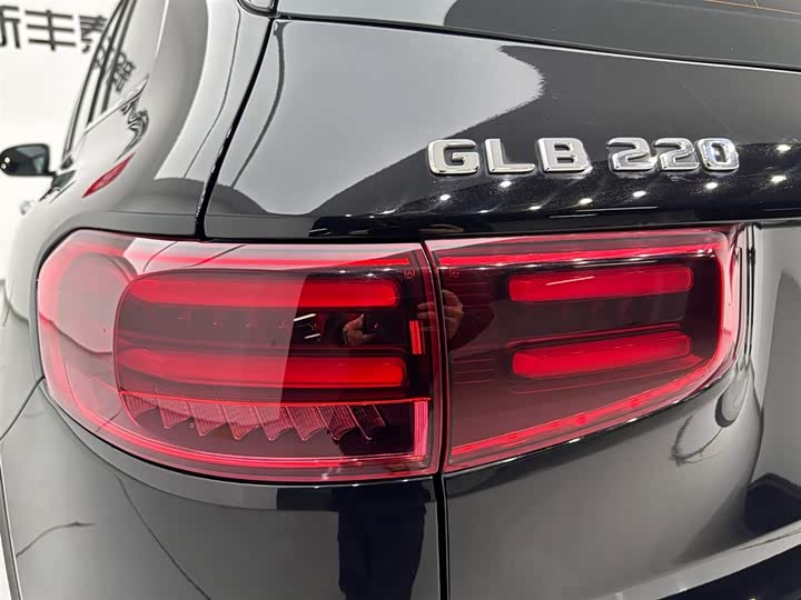 Фото 27 - Mercedes-Benz GLB-Class