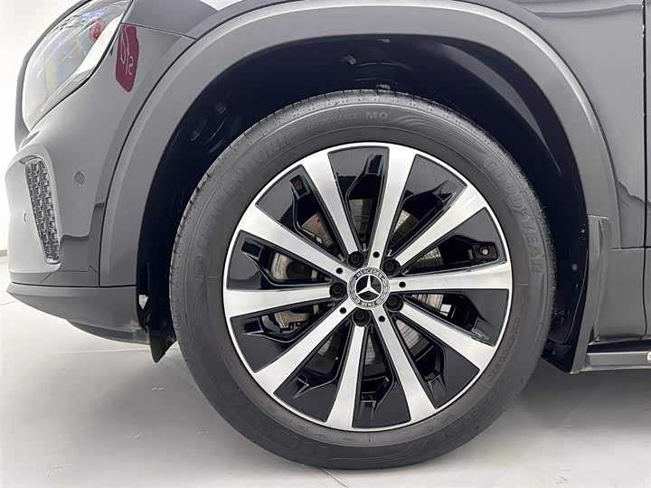 Фото 29 - Mercedes-Benz GLB-Class