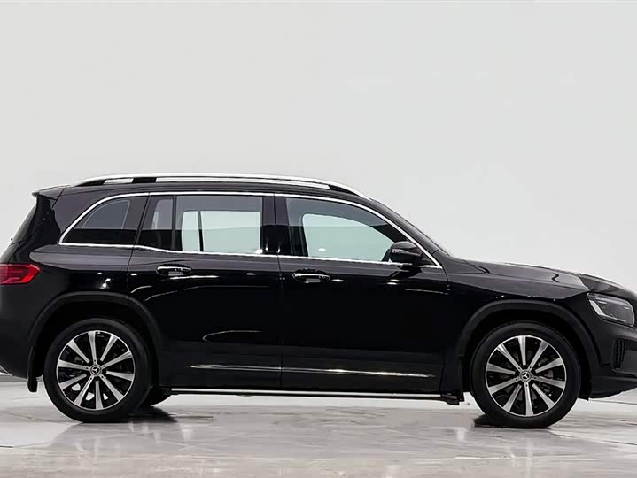 Фото 3 - Mercedes-Benz GLB-Class