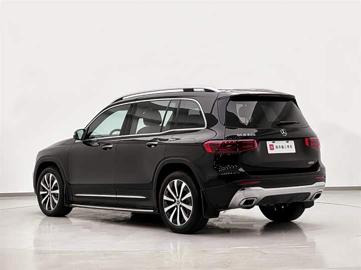 Фото 6 - Mercedes-Benz GLB-Class