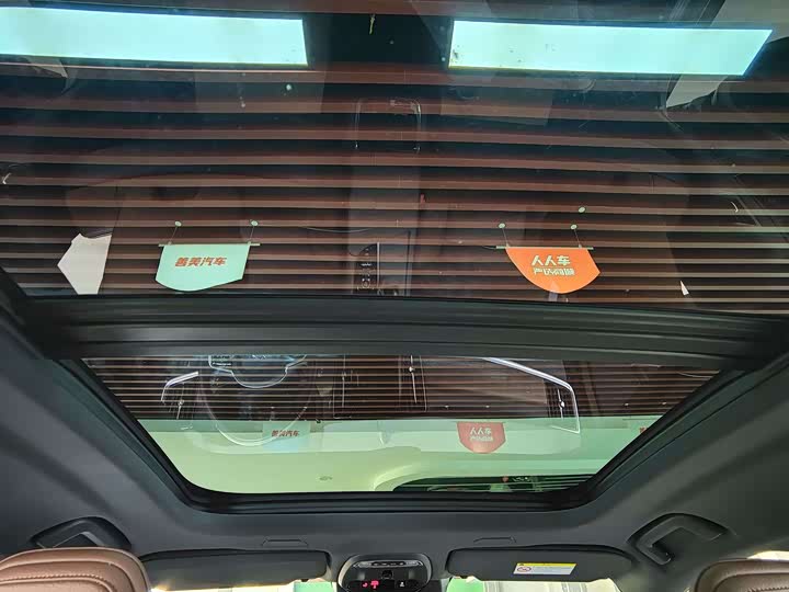 Фото 16 - Volvo V90