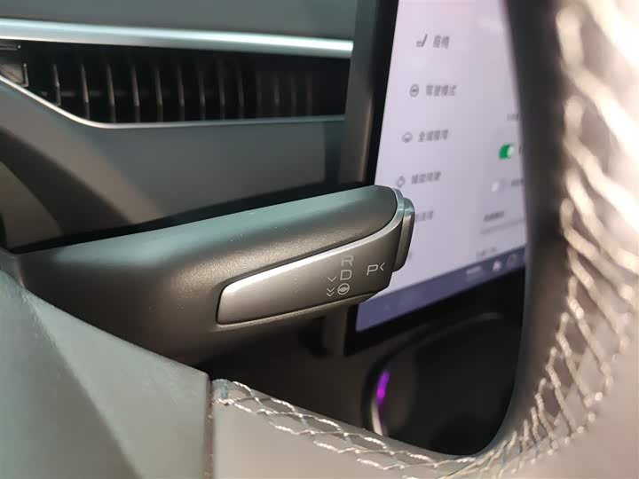 Фото 14 - XPeng Mona M03