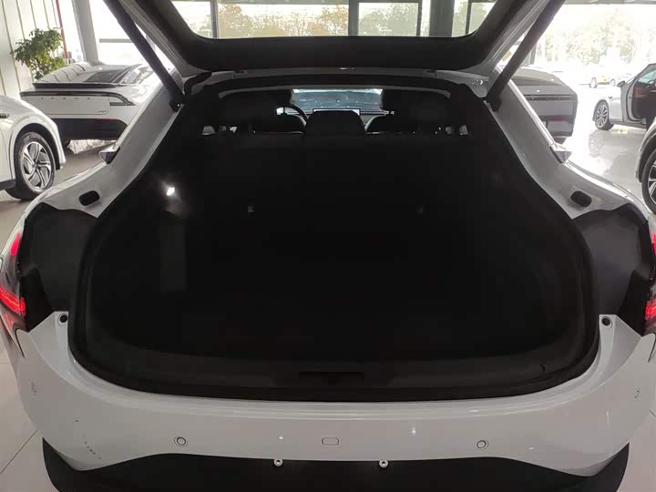 Фото 19 - XPeng Mona M03