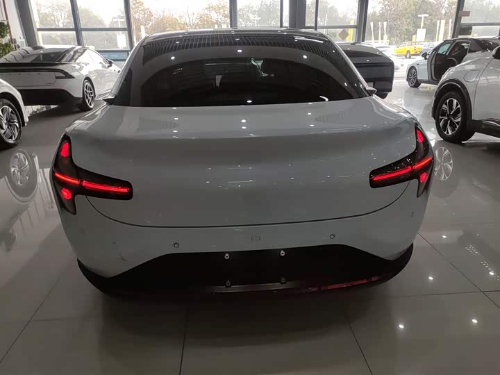 Фото 6 - XPeng Mona M03