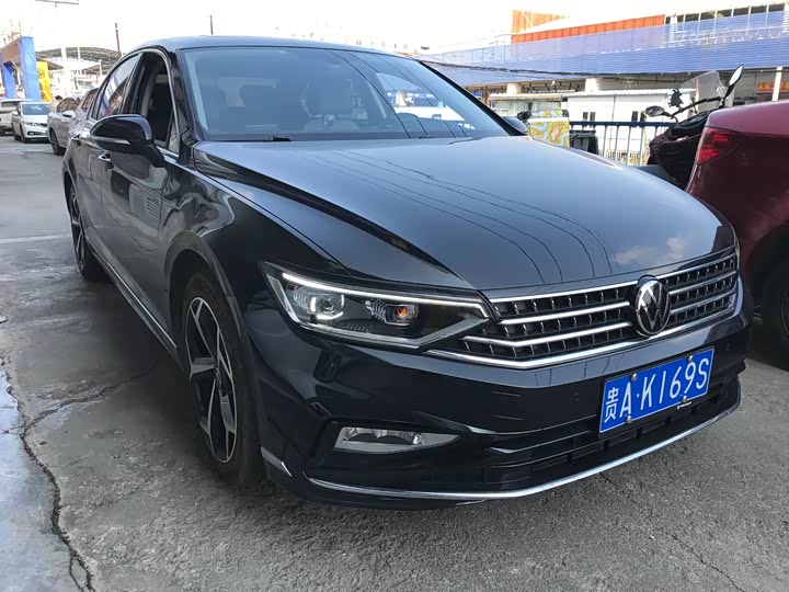 Фото 3 - Volkswagen Magotan