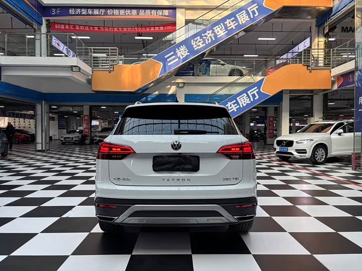 Фото 17 - Volkswagen Tayron