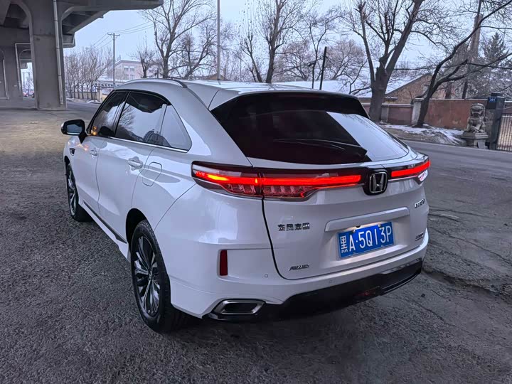 Фото 4 - Honda UR-V