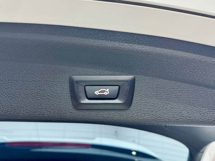 Фото 19 - BMW X2