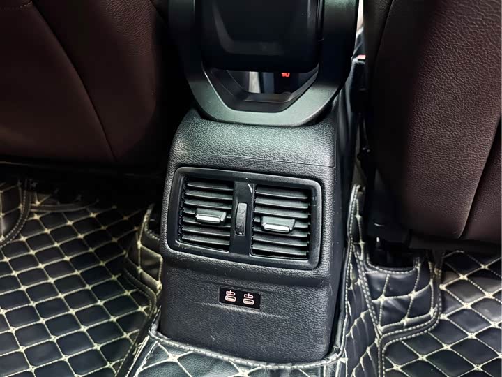 Фото 26 - BMW X2