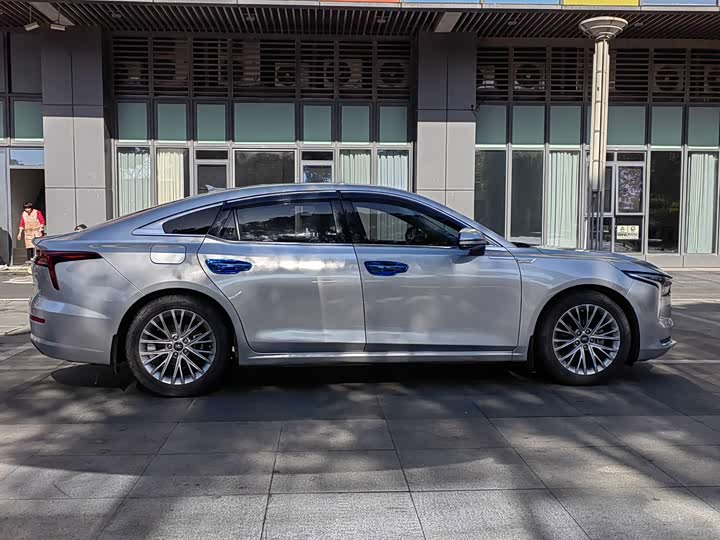 Фото 6 - Bestune B70