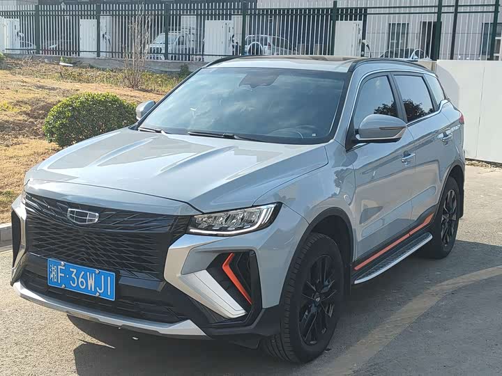 Фото 1 - Geely Atlas