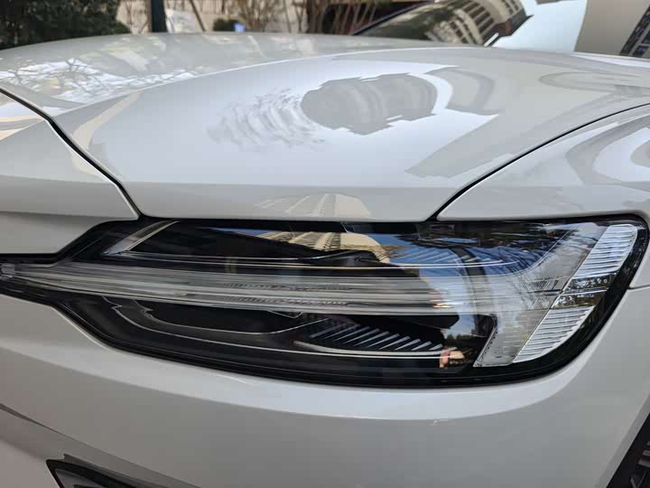 Фото 15 - Volvo S60