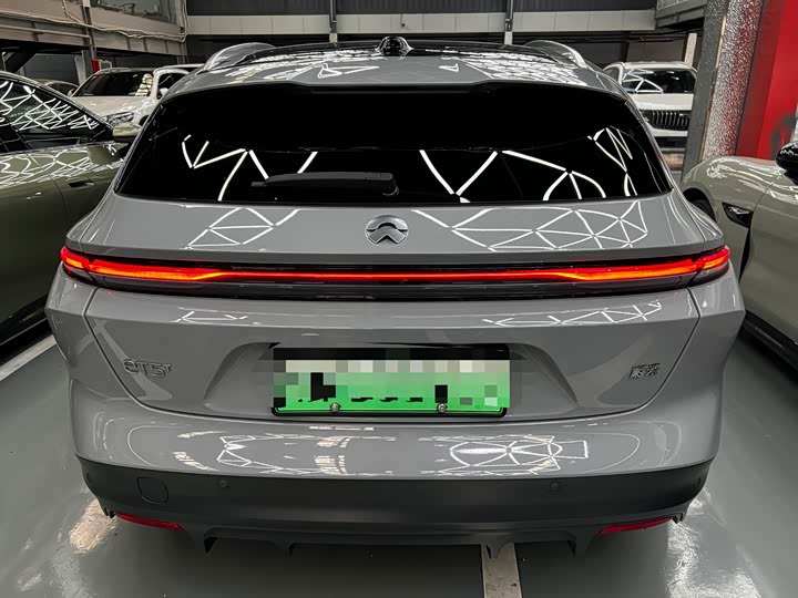 Фото 17 - Nio ET5T