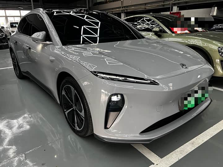 Фото 3 - Nio ET5T