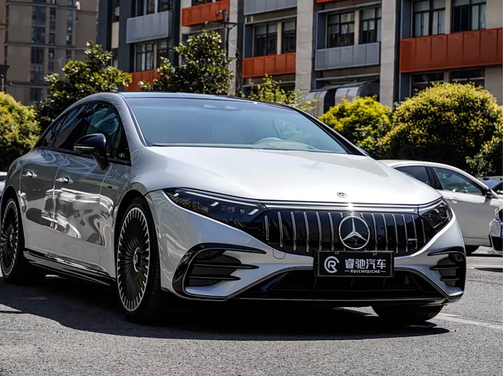 Фото 3 - Mercedes-Benz EQS AMG