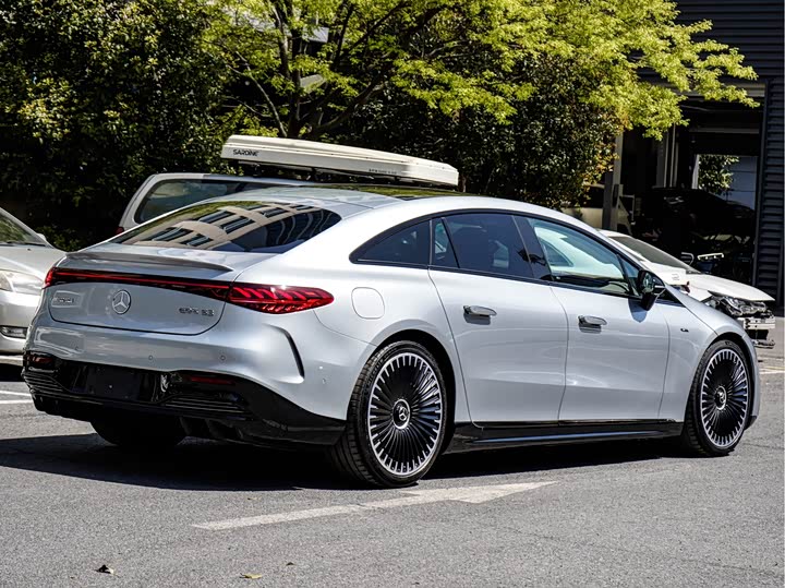 Фото 5 - Mercedes-Benz EQS AMG