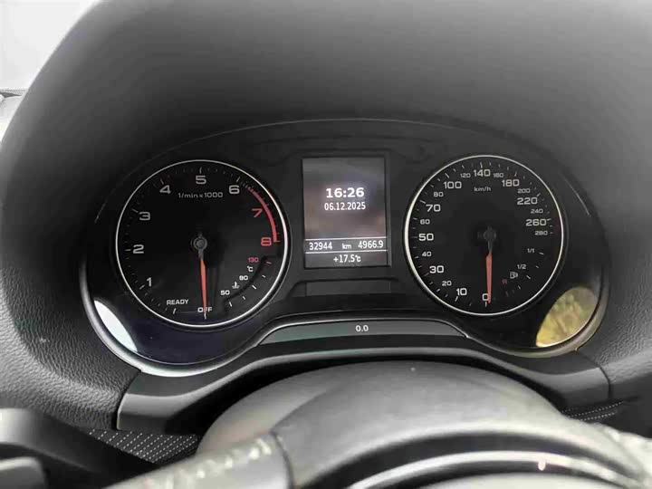 Фото 7 - Audi Q2L