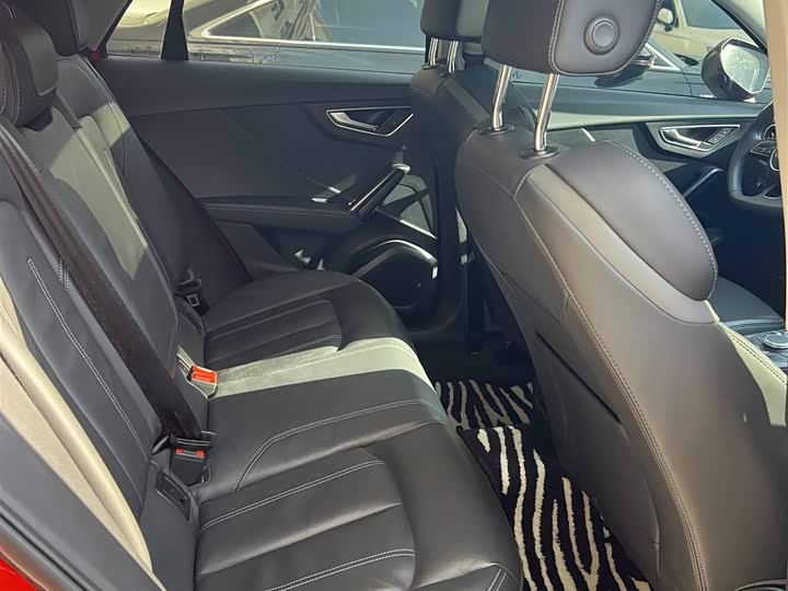 Фото 9 - Audi Q2L