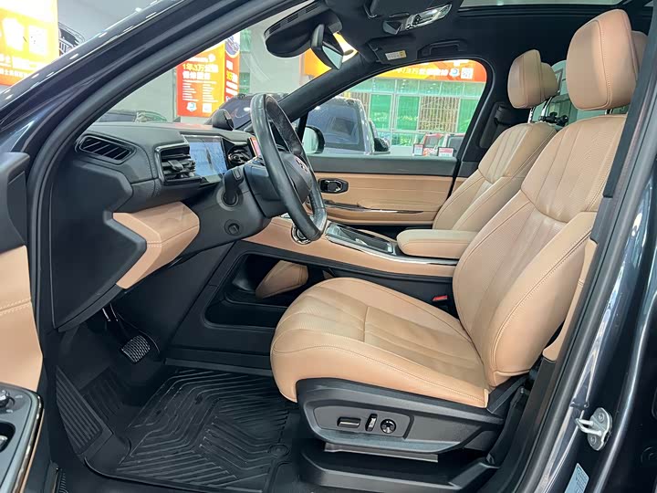 Фото 10 - Nio ES8