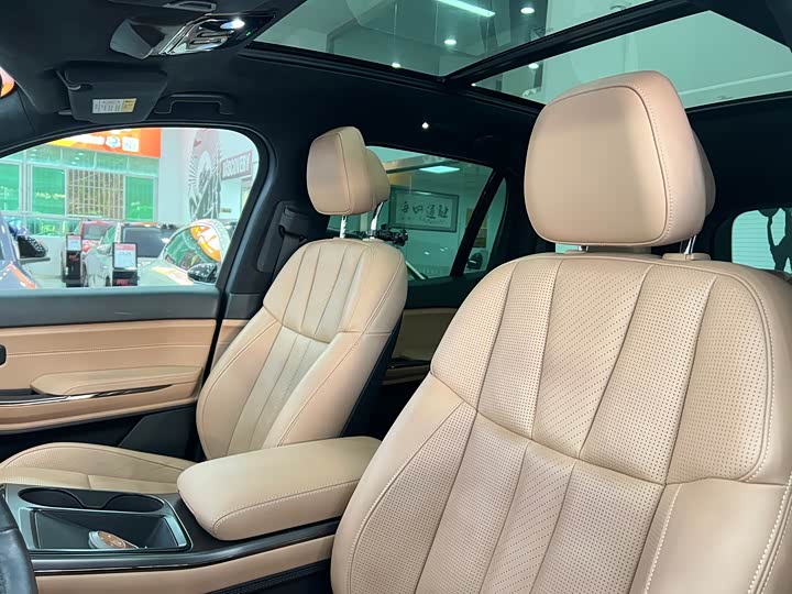 Фото 13 - Nio ES8