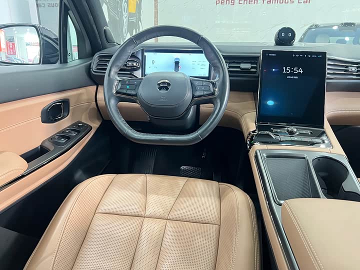 Фото 15 - Nio ES8