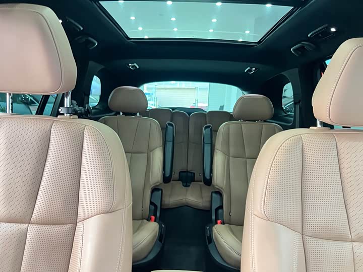 Фото 19 - Nio ES8