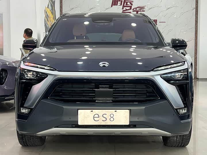 Фото 2 - Nio ES8