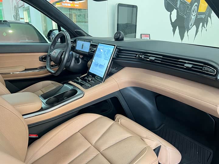 Фото 20 - Nio ES8