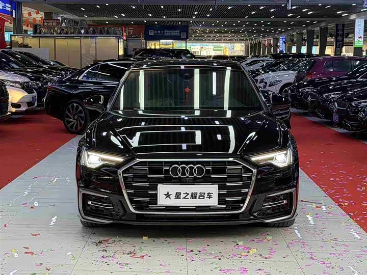 Фото 2 - Audi A6L