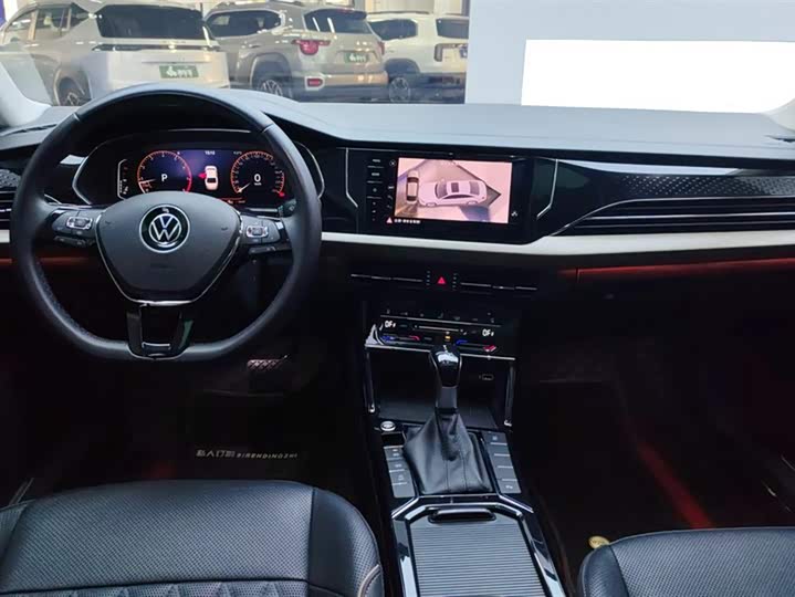 Фото 12 - Volkswagen Passat