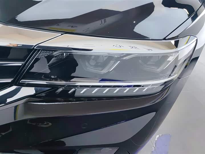 Фото 5 - Volkswagen Passat