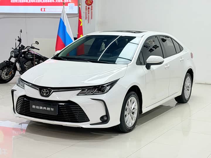 Фото 1 - Toyota Corolla