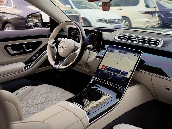 Фото 19 - Mercedes-Benz Maybach S-Class