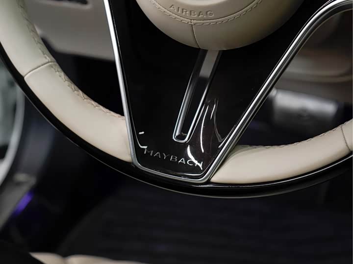 Фото 25 - Mercedes-Benz Maybach S-Class