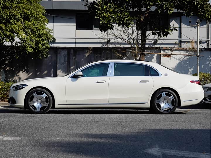Фото 4 - Mercedes-Benz Maybach S-Class