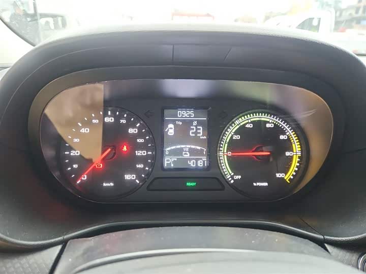 Фото 11 - Roewe Clever