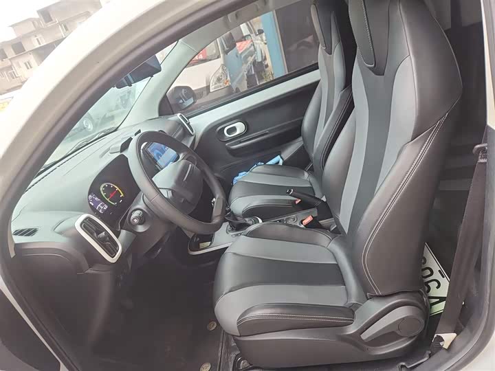 Фото 14 - Roewe Clever