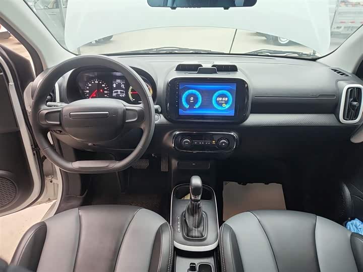 Фото 9 - Roewe Clever