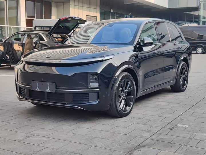 Фото 1 - LiXiang L8