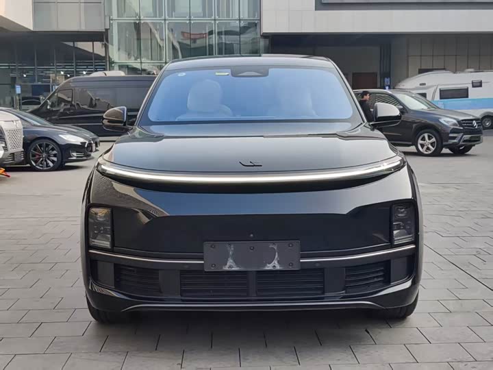 Фото 2 - LiXiang L8