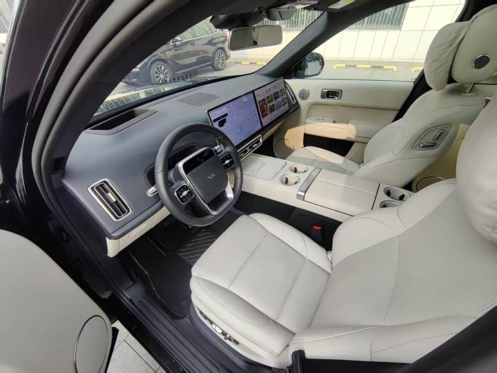 Фото 4 - LiXiang L8