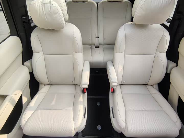 Фото 6 - LiXiang L8