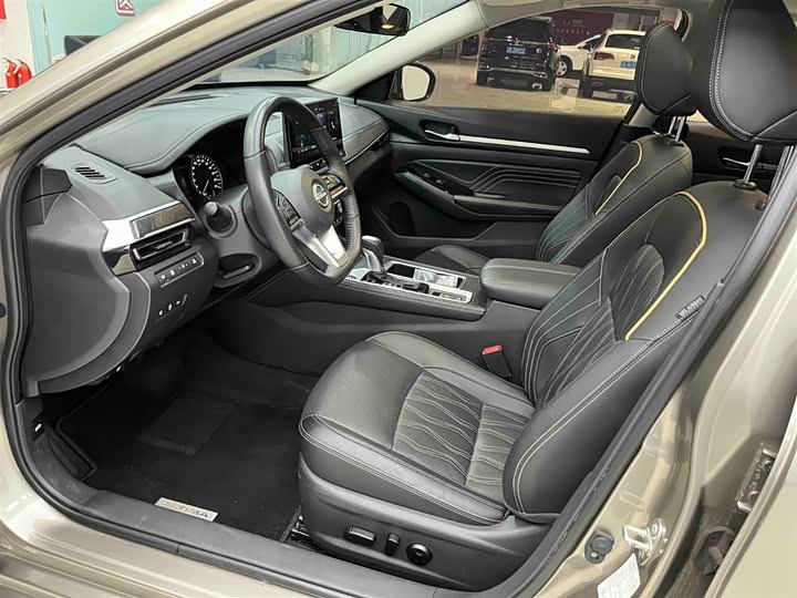 Фото 11 - Nissan Teana