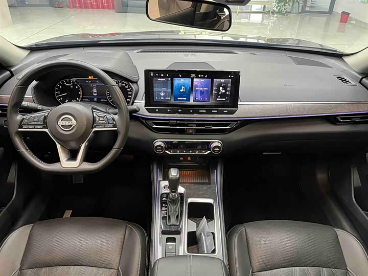 Фото 2 - Nissan Teana